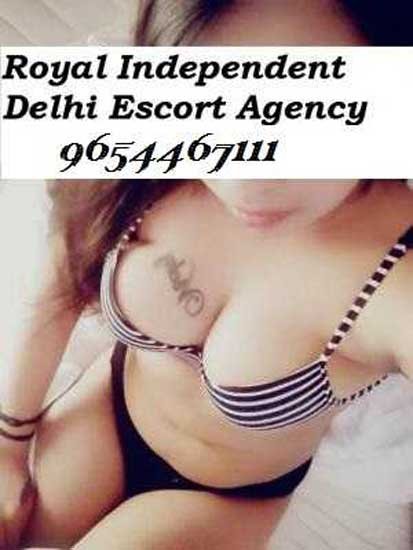 Pretty Escort Majnu Ka Tilla