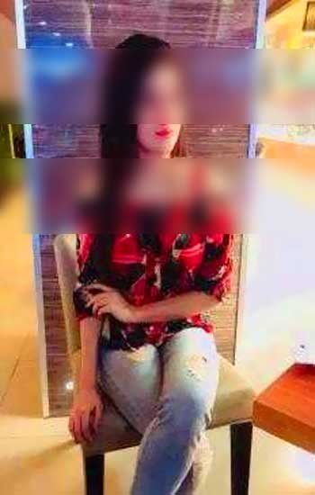 Brunette Escort Girl Karol Bagh