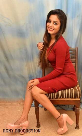 Brunette Girls Escorts Safdarjung Enclave