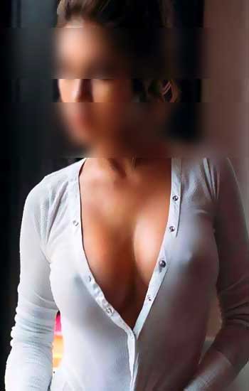 Busty Escorts Defence Colony