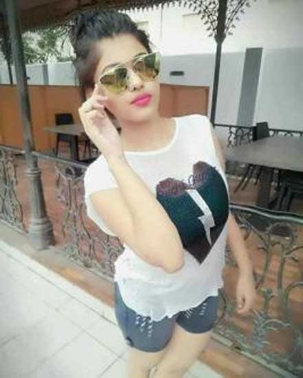 Chinki Escorts Service Karol Bagh