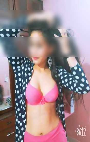 Couple Girls Escorts Lajpat Nagar