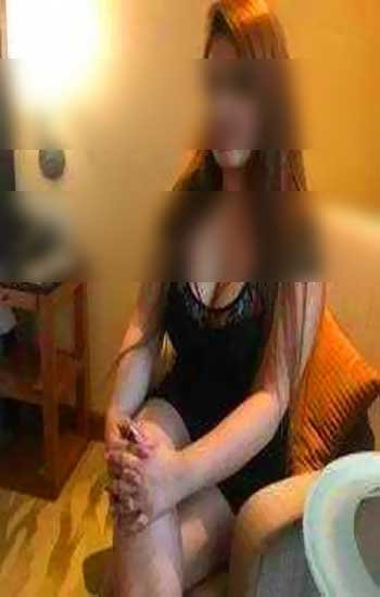 Divorced Escort Lajpat Nagar