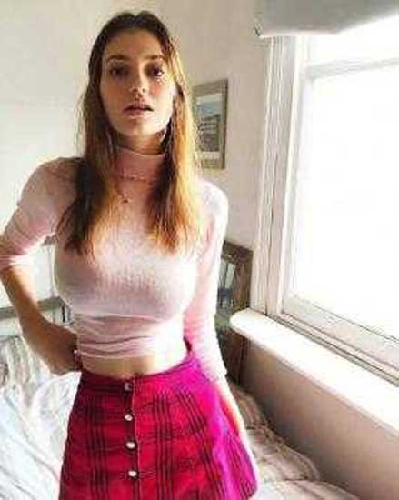 Female Escort Rajendra Nagar