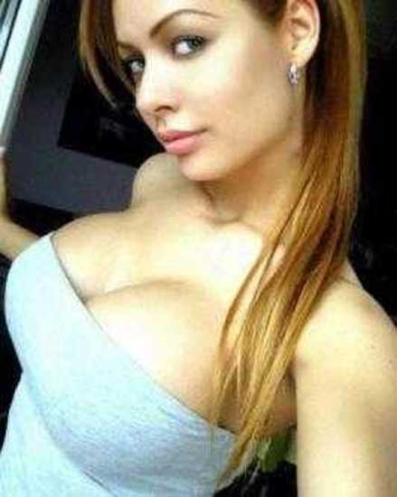 Housewife Escort Mayur Vihar