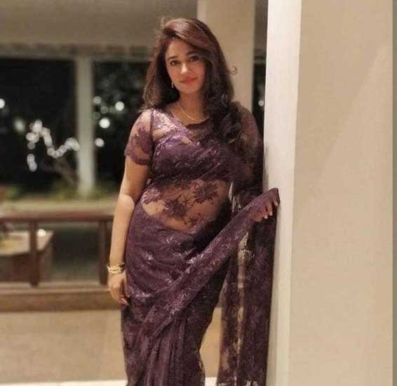 Housewife Escorts Chhatarpur