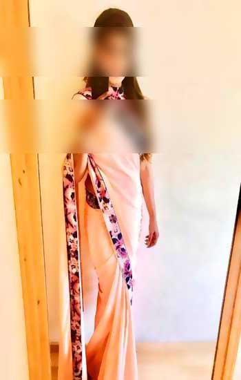 Little Girls Escorts Lajpat Nagar