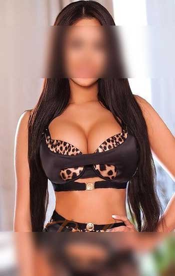 Teen Escort Shalimar Bagh