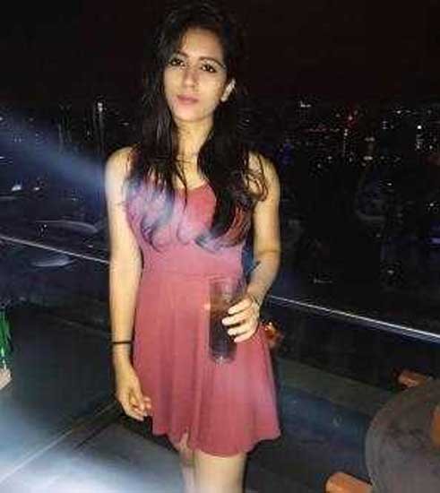 Tiny Escort Girl Connaught Place