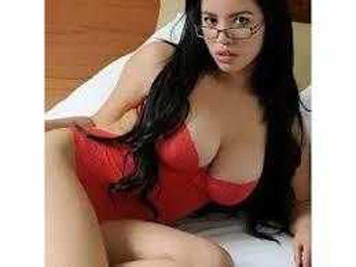 Top Class Escort Girl South Extension